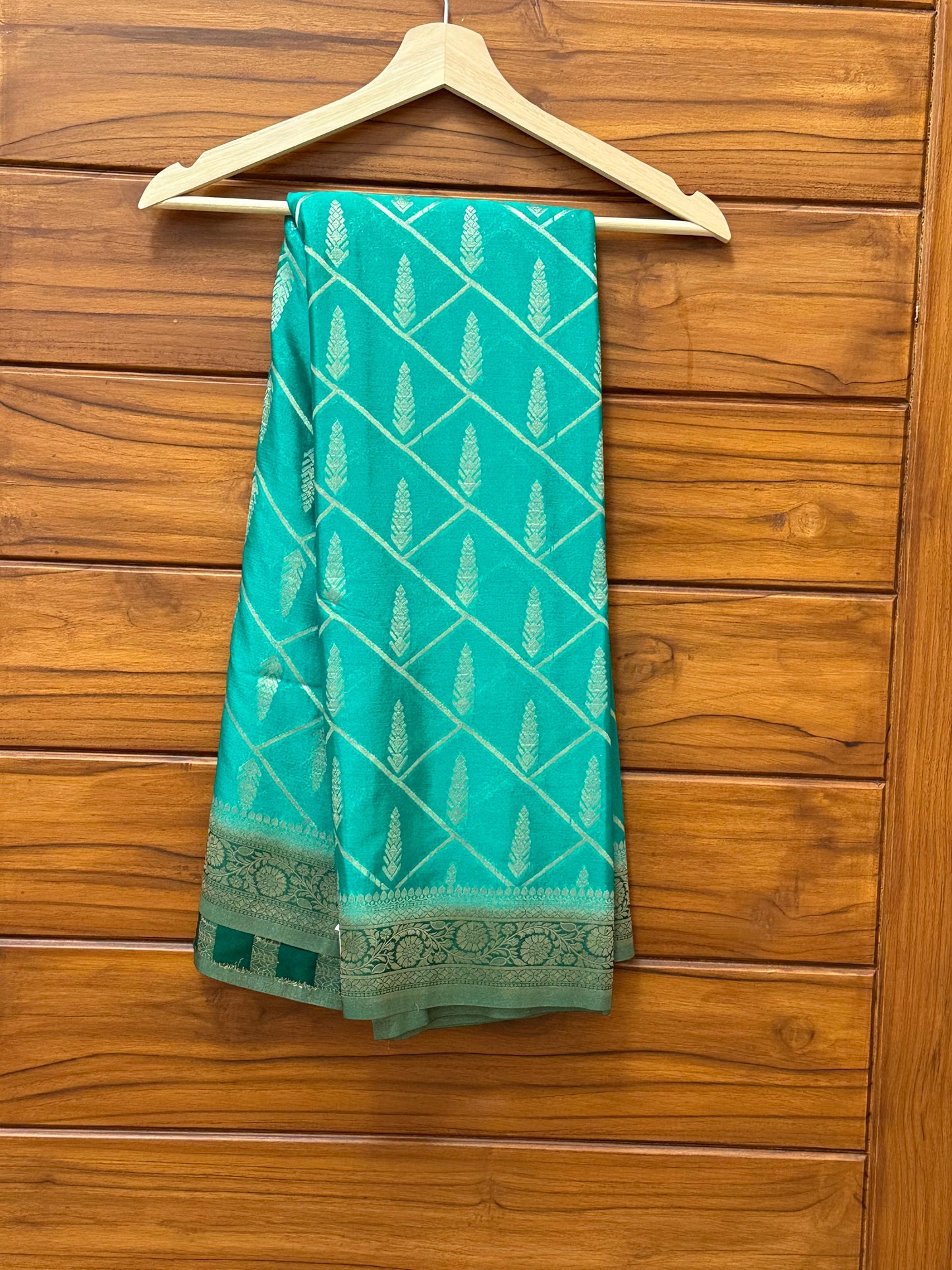 Kaddi Georgette Silk saree